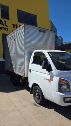 HYUNDAI HR 2.5 LONGO SEM CAÇAMBA 4X2 16V 130CV TURBO INTERCOOLER DIESEL 2P MANUAL